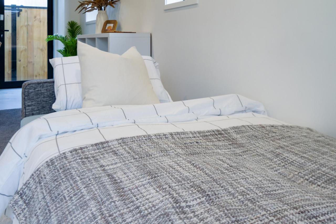 3 Bedroom 2 Bath Central City Κράισττσερτς Εξωτερικό φωτογραφία